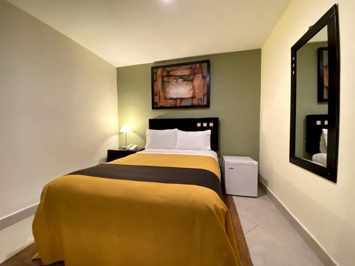 Hotel Escala Puebla Centro Экстерьер фото